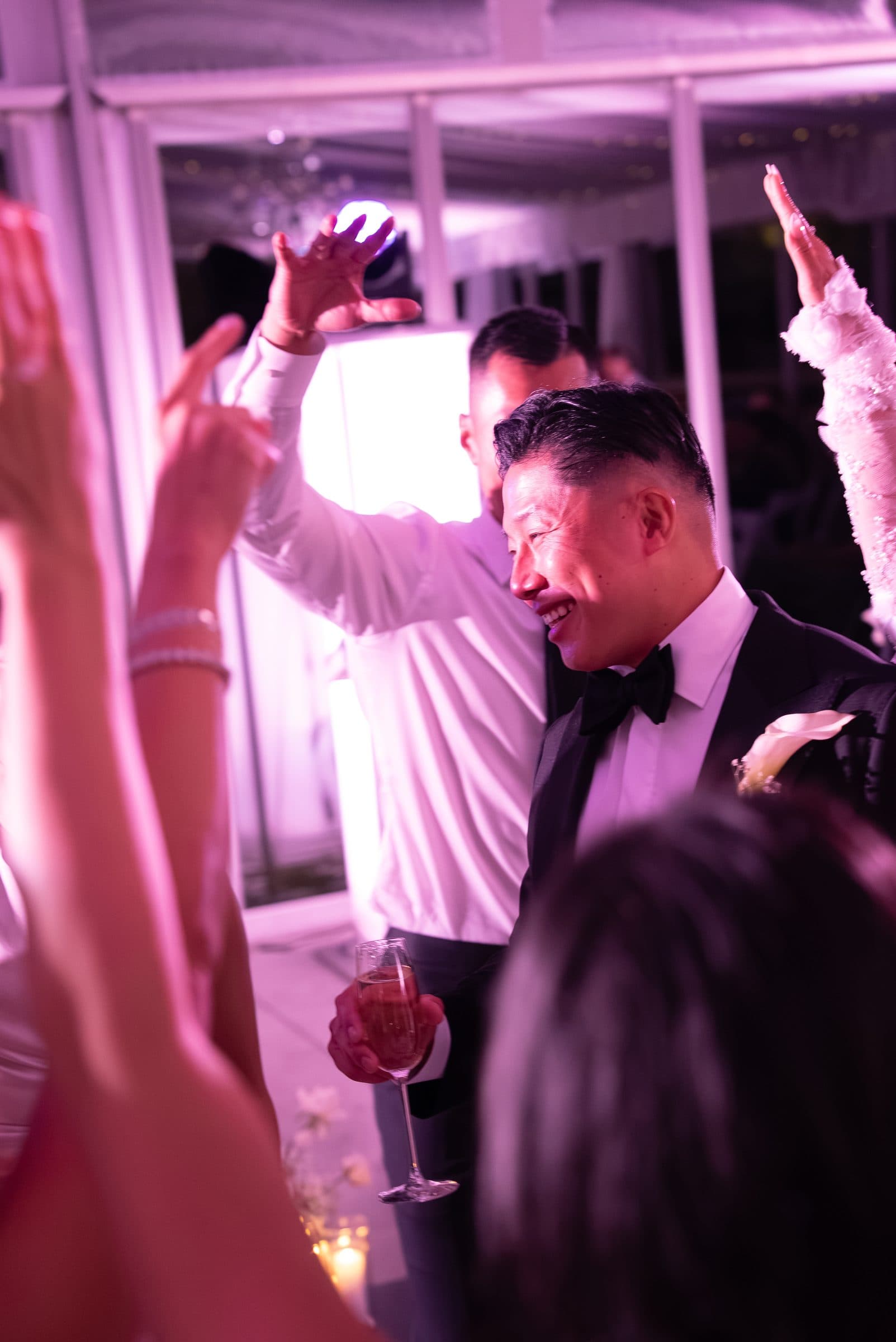 10 Questions to Ask a Mitzvah DJ or MC Before Booking